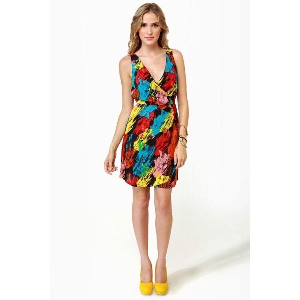 BB Dakota by Jack Sz L Edwin Print Dress Satin Surplice Abstract Print Tulip Hem